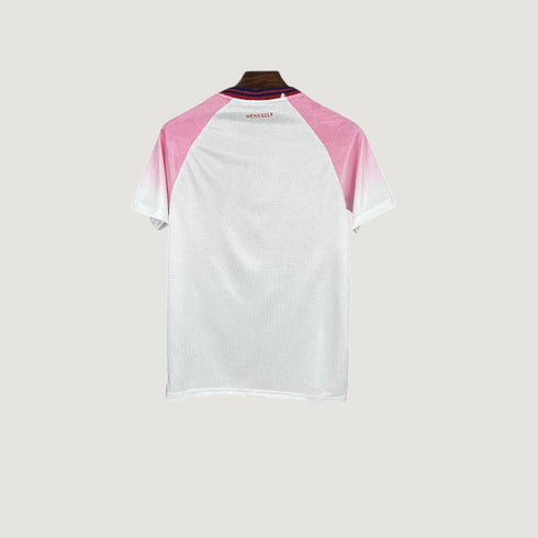Bayer Leverkusen – Maillot Extérieur 25/26 – Rose & Blanc